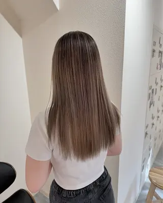 セミロング カラー ツチイ リョウタのヘアスタイル