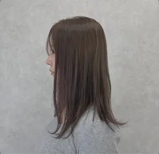 ミディアム カラー ’Flower’ AYAKAのヘアスタイル