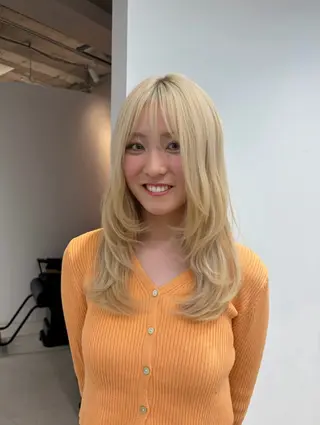 セミロング mihane fit hueのヘアスタイル