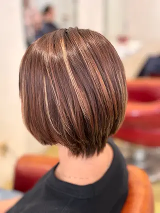 ショート カラー stella KOKONEのヘアスタイル