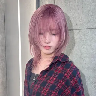 セミロング YUI/ ハイトーン デザインカラーのヘアスタイル