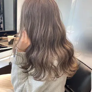 ミディアム カラー 艶髪/オリーブ系/ 肌が綺麗に見えるお色のヘアスタイル