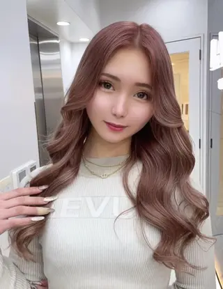 カラー ロング BIZE eclatのヘアスタイル