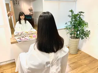 ロング カラー サロン ド ソワのヘアスタイル