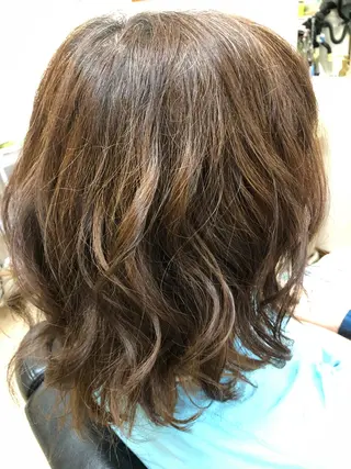 ミディアム 石塚 浩のヘアスタイル