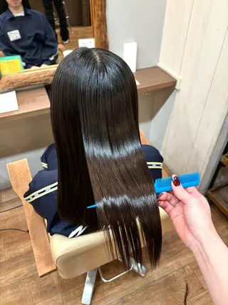 ロング あべゆうか 🪽艶髪ストレートのヘアスタイル