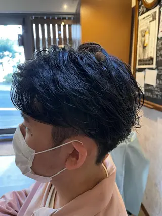 ショート パーマ メンズ 佐藤槙哉 サトウシンヤのヘアスタイル