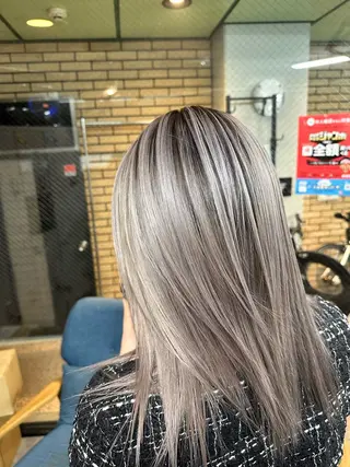 ミディアム 難波ブリーチカラー 伊藤洋輝のヘアスタイル