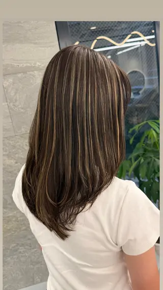 ロング 🌺ハイライトカラー 🌺HINAのヘアスタイル