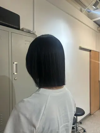 ショート 🩷透明感カラー 🩷レイヤー･ボブのヘアスタイル