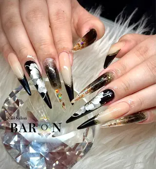 ネイル ♛︎BARON♛︎ MASAMIのネイルデザイン