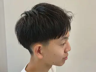 ショート センターパート 韓国ヘア・綾也のヘアスタイル