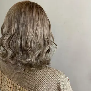 ミディアム 吉村 夏椰のヘアスタイル
