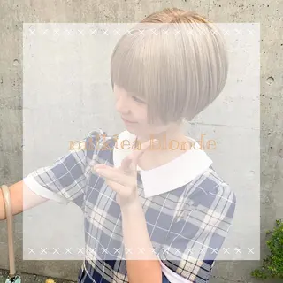 ショート カラー ブリーチ/推しカラー moe🐰🌷のヘアスタイル