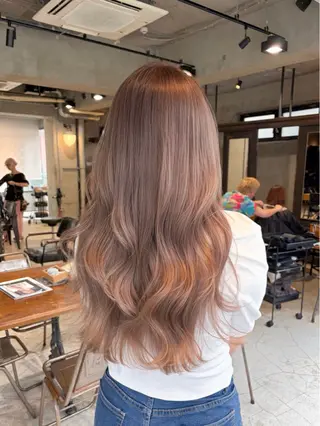ロング カラー 似合わせベージュ 🍯ayumi🍯のヘアスタイル