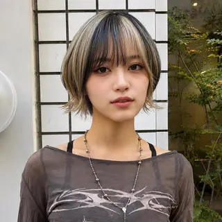 ショート ハイトーン/レイヤー カット/TAKEのヘアスタイル