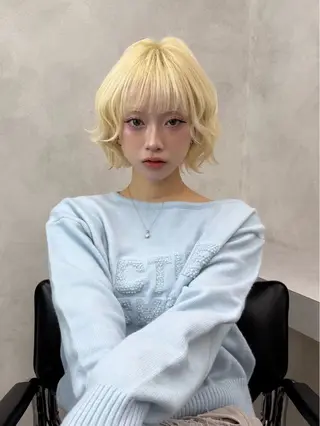 ショート 🔆ハイトーン 🔆AYAKAのヘアスタイル