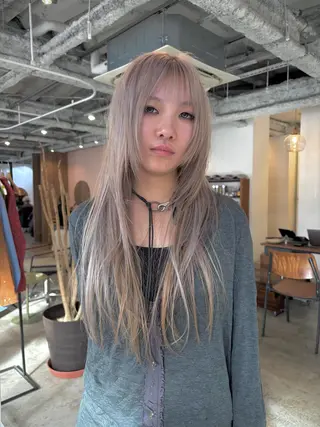 ロング カラー yu maのヘアスタイル
