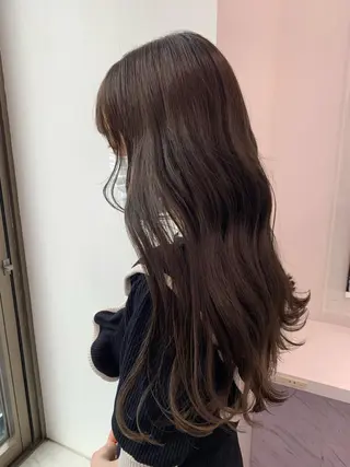 セミロング カラー 抜け感レイヤー︴ ニュアンスカラーのヘアスタイル