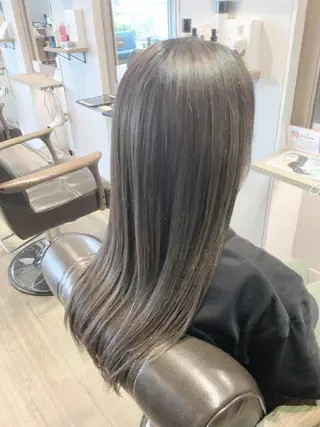 カラー 堀 望美のヘアスタイル