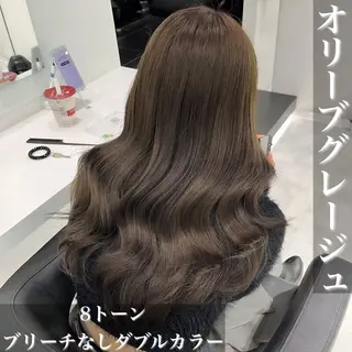 ロング グレー/ベージュ /髪質改善 れいとのヘアスタイル