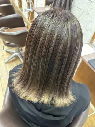 ミディアム 🩷PEEQS吉田 愛梨🩷のヘアスタイル