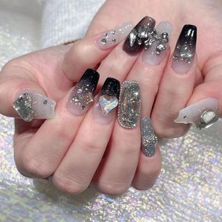 ネイル Queens テイのネイルデザイン