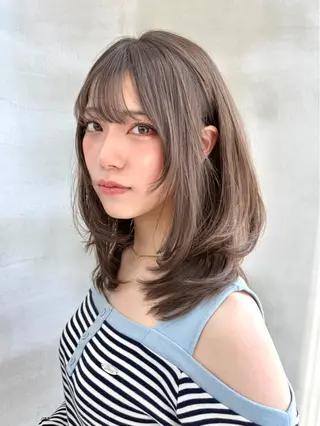 ミディアム 大宮🤍縮毛矯正 レイヤー🪽なるのヘアスタイル