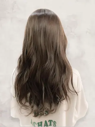 ロング カラー グレージュ×レイヤー 藤生 和宏のヘアスタイル