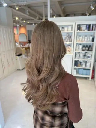 ロング カラー SpecHolder mimiのヘアスタイル