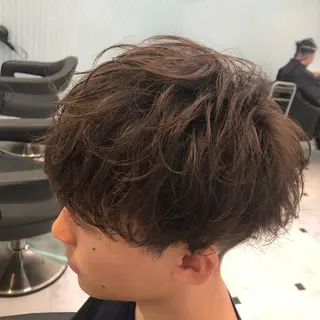 ショート カラー パーマ メンズ ベージュグレージュ 💕しゅーじ💕のヘアスタイル