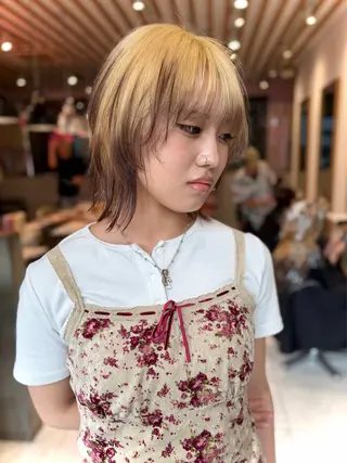 ミディアム カラー 米山 莉緒のヘアスタイル
