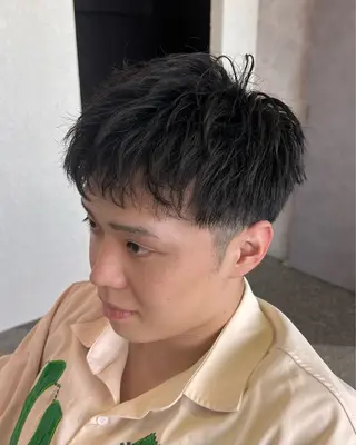 ショート パーマ メンズ Oops旧TABOO 早野太郎のヘアスタイル