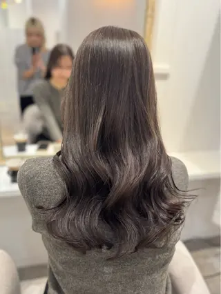 ロング カラー 赤み無し柔らかカラー 【梅田】madokaのヘアスタイル