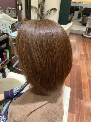 ミディアム 成沢 モニカのヘアスタイル