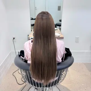 ロング カラー 内田 愛莉のヘアスタイル