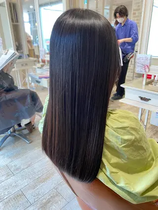 ロング カラー タニ アカリのヘアスタイル