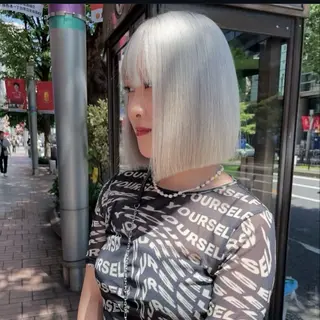 ミディアム カラー 久木原 ゆりのヘアスタイル