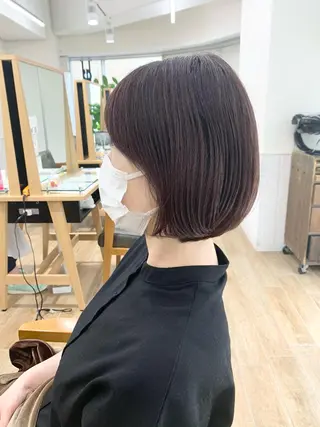 ミディアム カラー パーマ ヘアアレンジ メンズ キッズ ネイル マツエク・マツパ レイヤーカット／ 巻ける縮毛矯正のヘアスタイル