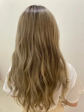 ロング カラー Ren 🤍のヘアスタイル