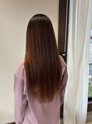 ロング 岡本 彩楓のヘアスタイル