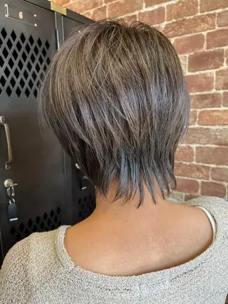 ショート カラー パーマ ヘアアレンジ メンズ キッズ ネイル マツエク・マツパ アイブロウ 久木原 ゆりのヘアスタイル
