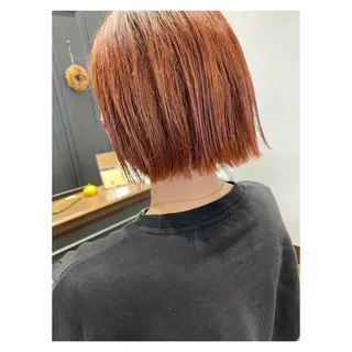 ショート カラー くるくるパーマ aikoのヘアスタイル