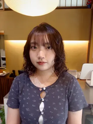 ショート カラー パーマ ゆるふわガーリーst yle🩰yuukaのヘアスタイル