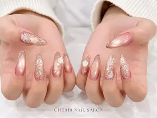 ネイル CHERIR AKIのネイルデザイン