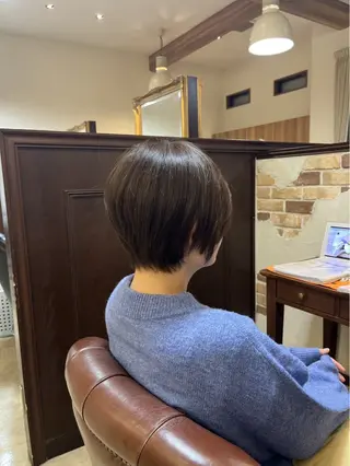 ショート 安中 莉椰のヘアスタイル