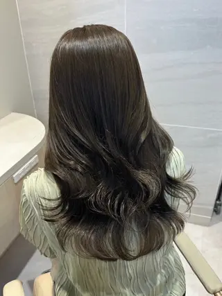 ロング カラー 透明感カラー🌿 グレージュ🐺陽介のヘアスタイル