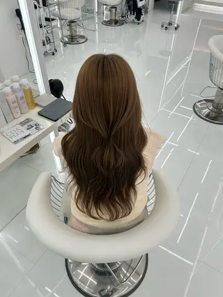 ロング ブリーチカラー COA YUZUのヘアスタイル