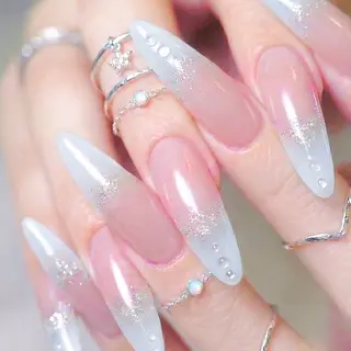 ミディアム Nail Salon midnightのネイルデザイン