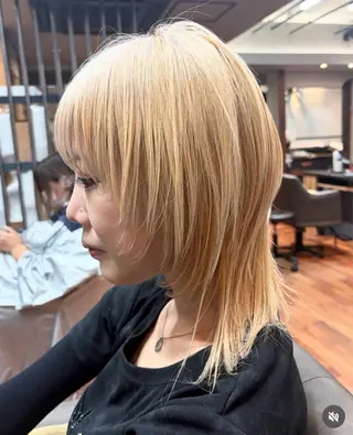 ショート カラー ヘアアレンジ 烏山 達也のヘアスタイル